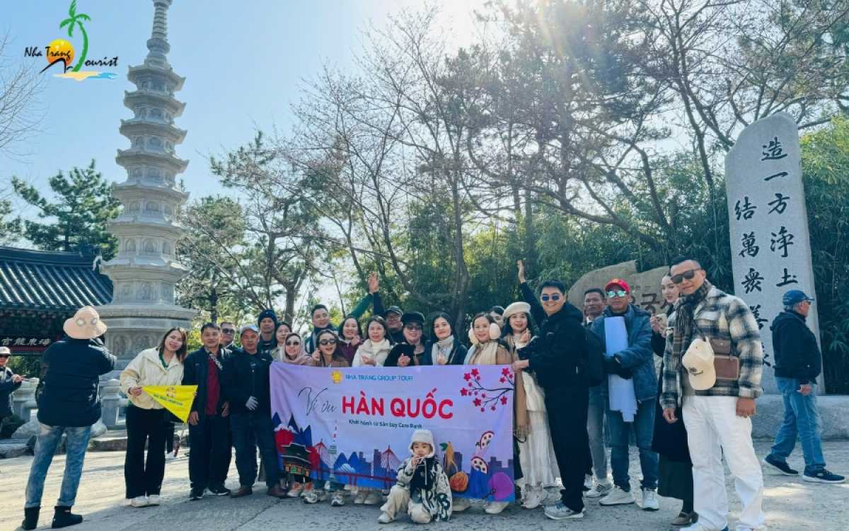 Review chi tiết những khoảnh khắc đáng nhớ trong tour Hàn Quốc 28/3 - 1/4